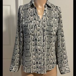 Express Button Down Portofino Dress Shirt Snake Print Wrinkle Resistant Size Sm